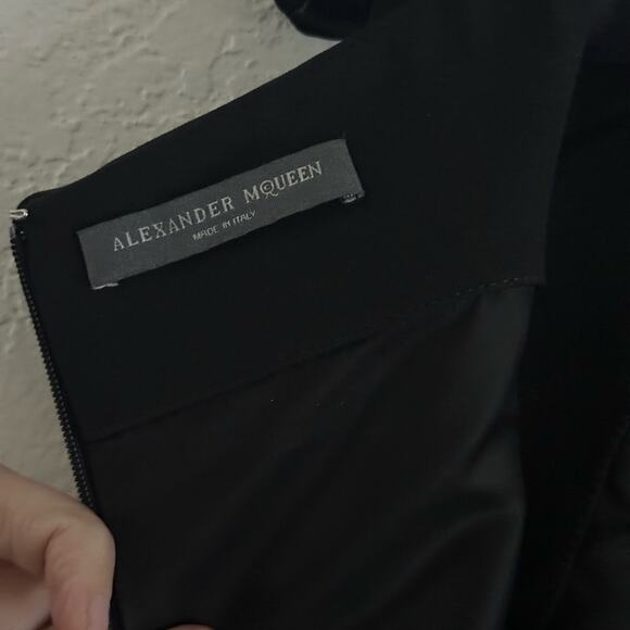 Alexander McQueen Box Pleat Romper size IT 38 Black Wool blend Shorts - Picture 7 of 16